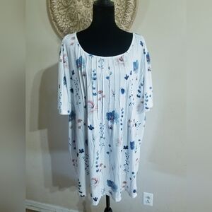White Floral Pintuck Scoop Neck Tunic